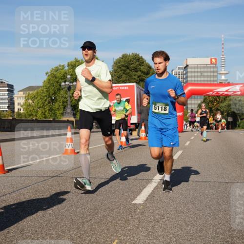 07.09.2025 - BARMER Alsterlauf Yannick Fuchs http://msf.ph/oto/8751304 07.09.2025 09:35:33 Laufen 5118 meine-sportfotos.de