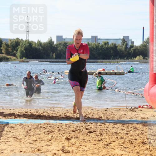 07.09.2025 - 19. Norderstedt Triathlon Luisa Fischer http://msf.ph/oto/8751342 07.09.2025 11:18:59 Schwimmen 155, 191, 299 meine-sportfotos.de