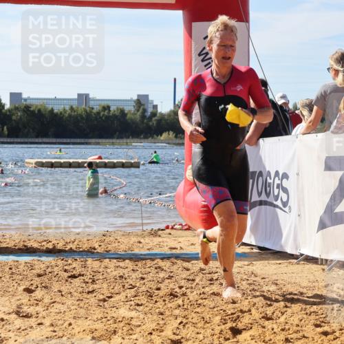 07.09.2025 - 19. Norderstedt Triathlon Luisa Fischer http://msf.ph/oto/8751356 07.09.2025 11:19:00 Schwimmen 155, 184, 191, 299 meine-sportfotos.de