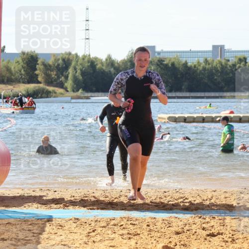 07.09.2025 - 19. Norderstedt Triathlon Luisa Fischer http://msf.ph/oto/8751404 07.09.2025 11:19:05 Schwimmen 155, 184, 1371 meine-sportfotos.de