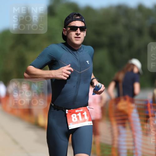 07.09.2025 - 19. Norderstedt Triathlon Michael Strokosch http://msf.ph/oto/8751429 07.09.2025 12:45:05 Laufen 811, 1241 meine-sportfotos.de