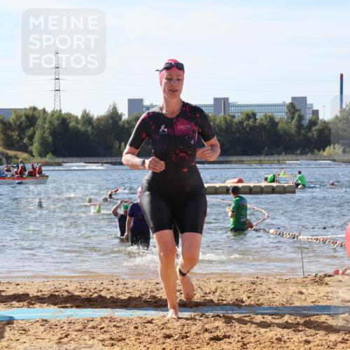 07.09.2025 - 19. Norderstedt Triathlon Luisa Fischer http://msf.ph/oto/8751487 07.09.2025 11:19:22 Schwimmen 201, 303, 1265 meine-sportfotos.de