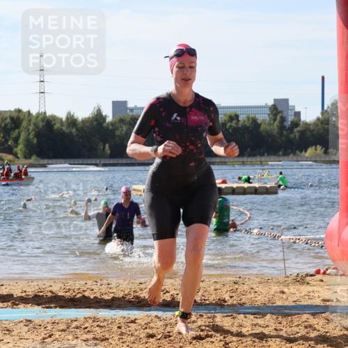 07.09.2025 - 19. Norderstedt Triathlon Luisa Fischer http://msf.ph/oto/8751491 07.09.2025 11:19:22 Schwimmen 201, 303, 1265 meine-sportfotos.de