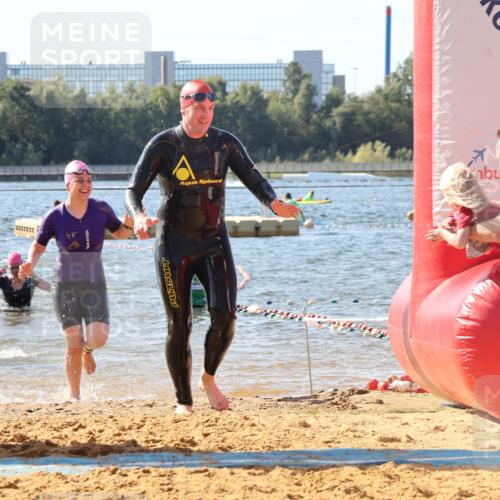 07.09.2025 - 19. Norderstedt Triathlon Luisa Fischer http://msf.ph/oto/8751509 07.09.2025 11:19:26 Schwimmen 201, 303, 815, 1246, 1265 meine-sportfotos.de