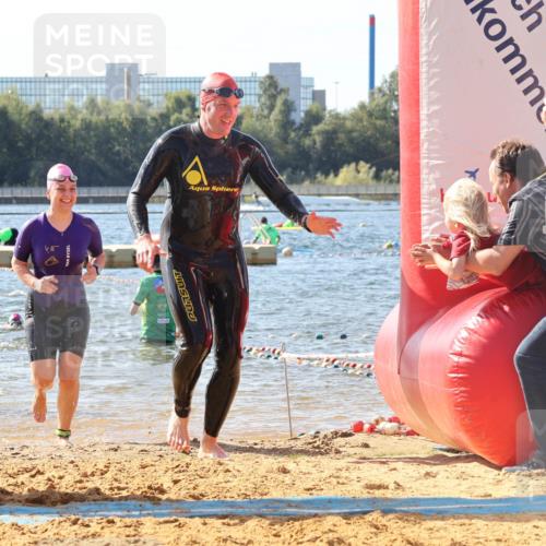 07.09.2025 - 19. Norderstedt Triathlon Luisa Fischer http://msf.ph/oto/8751513 07.09.2025 11:19:26 Schwimmen 201, 303, 815, 1246, 1265 meine-sportfotos.de