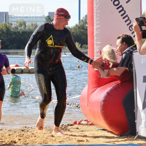 07.09.2025 - 19. Norderstedt Triathlon Luisa Fischer http://msf.ph/oto/8751521 07.09.2025 11:19:27 Schwimmen 201, 303, 815, 1246, 1265 meine-sportfotos.de