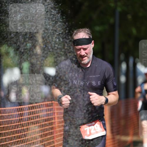 07.09.2025 - 19. Norderstedt Triathlon Michael Strokosch http://msf.ph/oto/8751555 07.09.2025 12:45:14 Laufen 729, 1241, 1343 meine-sportfotos.de