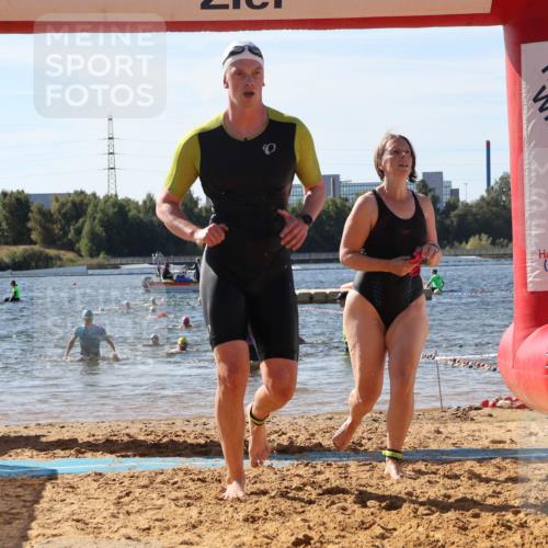 07.09.2025 - 19. Norderstedt Triathlon Luisa Fischer http://msf.ph/oto/8751658 07.09.2025 11:19:45 Schwimmen 279, 803, 1267, 1368 meine-sportfotos.de