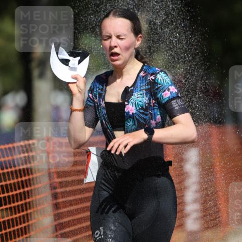 07.09.2025 - 19. Norderstedt Triathlon Michael Strokosch http://msf.ph/oto/8751683 07.09.2025 12:45:18 Laufen 729, 1272, 1343 meine-sportfotos.de