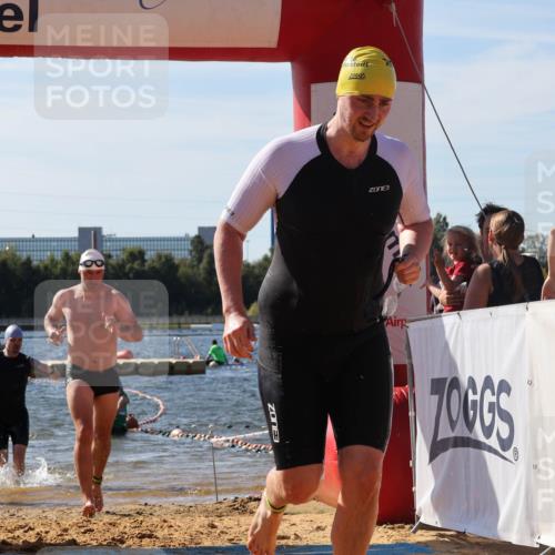 07.09.2025 - 19. Norderstedt Triathlon Luisa Fischer http://msf.ph/oto/8751697 07.09.2025 11:19:58 Schwimmen 136, 286, 763, 849, 861, 1239 meine-sportfotos.de