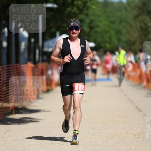 07.09.2025 - 19. Norderstedt Triathlon Michael Strokosch http://msf.ph/oto/8751725 07.09.2025 12:45:22 Laufen 1272, 1343 meine-sportfotos.de