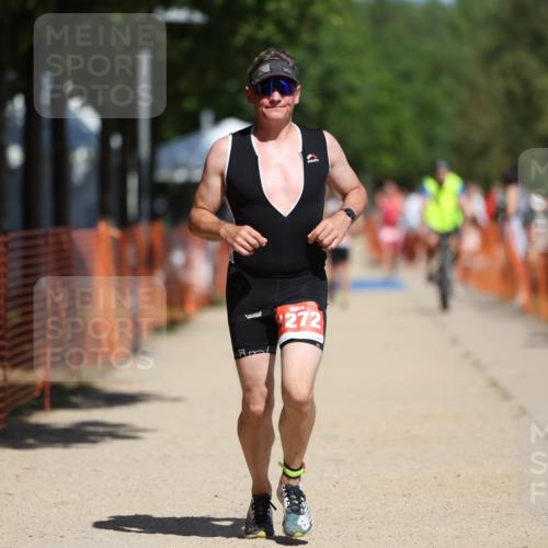 07.09.2025 - 19. Norderstedt Triathlon Michael Strokosch http://msf.ph/oto/8751741 07.09.2025 12:45:23 Laufen 1272 meine-sportfotos.de
