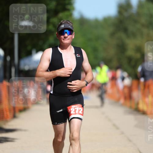 07.09.2025 - 19. Norderstedt Triathlon Michael Strokosch http://msf.ph/oto/8751761 07.09.2025 12:45:23 Laufen 1272 meine-sportfotos.de
