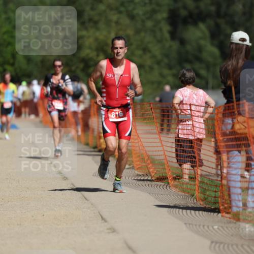 07.09.2025 - 19. Norderstedt Triathlon Michael Strokosch http://msf.ph/oto/8751855 07.09.2025 12:45:38 Laufen 184, 267, 816, 1386, 1397 meine-sportfotos.de