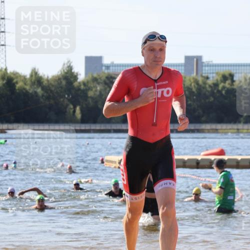 07.09.2025 - 19. Norderstedt Triathlon Luisa Fischer http://msf.ph/oto/8751929 07.09.2025 11:20:35 Schwimmen 731, 775, 845, 1372 meine-sportfotos.de
