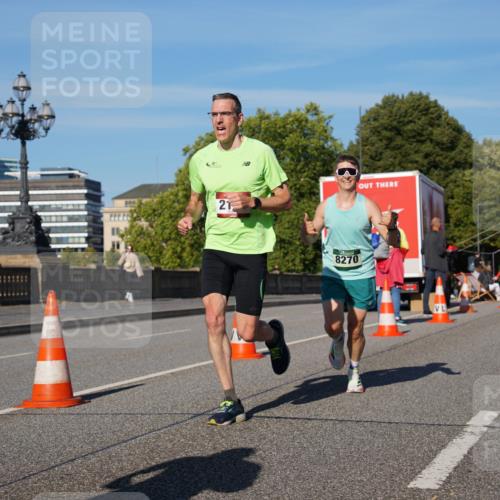 07.09.2025 - BARMER Alsterlauf Yannick Fuchs http://msf.ph/oto/8751958 07.09.2025 09:36:02 Laufen 21, 8270 meine-sportfotos.de