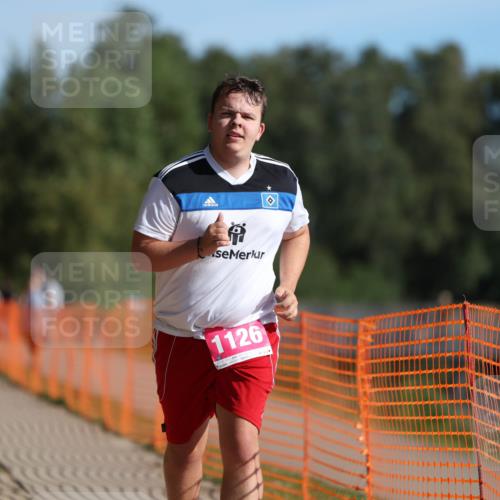 07.09.2025 - 19. Norderstedt Triathlon Michael Strokosch http://msf.ph/oto/8751979 07.09.2025 10:35:15 Laufen 1114, 1126 meine-sportfotos.de