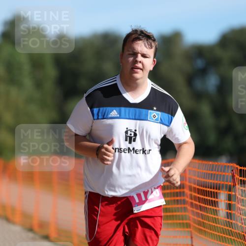 07.09.2025 - 19. Norderstedt Triathlon Michael Strokosch http://msf.ph/oto/8751999 07.09.2025 10:35:16 Laufen 1126 meine-sportfotos.de