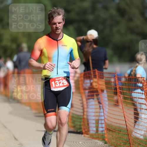 07.09.2025 - 19. Norderstedt Triathlon Michael Strokosch http://msf.ph/oto/8752035 07.09.2025 12:45:50 Laufen 226, 245, 1246, 1329, 1386 meine-sportfotos.de