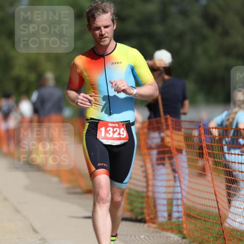 07.09.2025 - 19. Norderstedt Triathlon Michael Strokosch http://msf.ph/oto/8752041 07.09.2025 12:45:50 Laufen 226, 245, 1246, 1329, 1386 meine-sportfotos.de