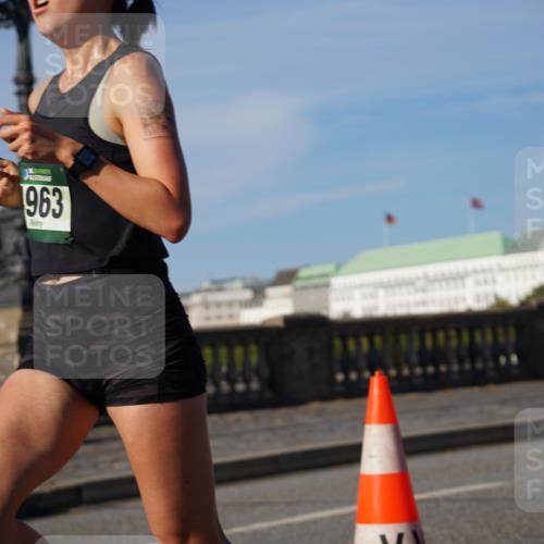 07.09.2025 - BARMER Alsterlauf Yannick Fuchs http://msf.ph/oto/8752114 07.09.2025 09:36:08 Laufen 963 meine-sportfotos.de