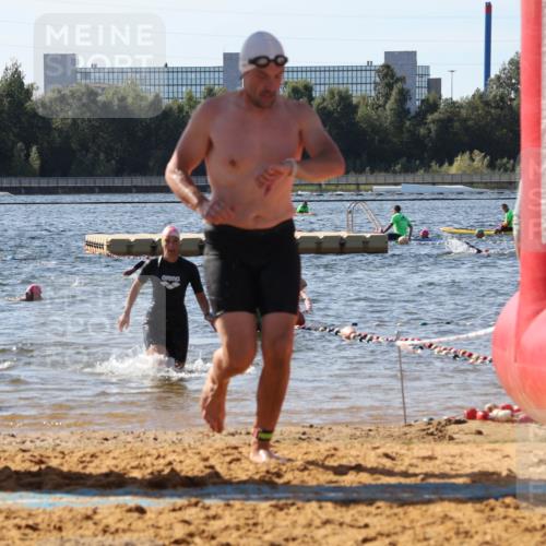 07.09.2025 - 19. Norderstedt Triathlon Luisa Fischer http://msf.ph/oto/8752144 07.09.2025 11:21:29 Schwimmen 748, 779, 860 meine-sportfotos.de