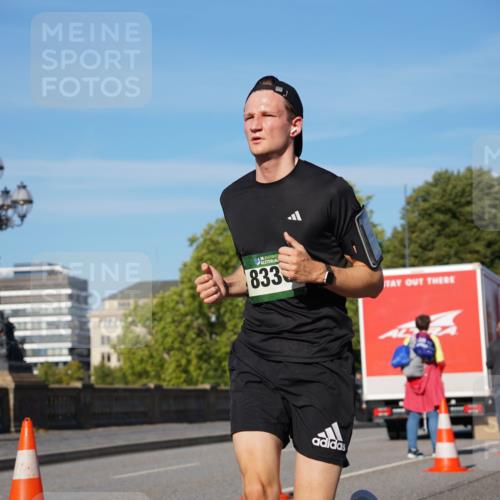 07.09.2025 - BARMER Alsterlauf Yannick Fuchs http://msf.ph/oto/8752245 07.09.2025 09:36:14 Laufen 833, 4050 meine-sportfotos.de