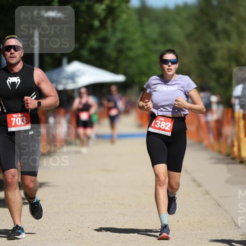 07.09.2025 - 19. Norderstedt Triathlon Michael Strokosch http://msf.ph/oto/8752254 07.09.2025 12:46:07 Laufen 703, 1370, 1382 meine-sportfotos.de