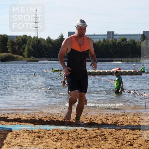 07.09.2025 - 19. Norderstedt Triathlon Luisa Fischer http://msf.ph/oto/8752265 07.09.2025 11:22:16 Schwimmen 233, 287, 1315 meine-sportfotos.de
