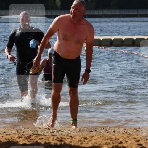 07.09.2025 - 19. Norderstedt Triathlon Luisa Fischer http://msf.ph/oto/8752293 07.09.2025 11:22:20 Schwimmen 233, 234, 287, 1315, 1319 meine-sportfotos.de
