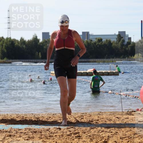 07.09.2025 - 19. Norderstedt Triathlon Luisa Fischer http://msf.ph/oto/8752375 07.09.2025 11:22:35 Schwimmen 146, 234, 1319 meine-sportfotos.de