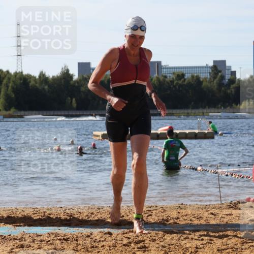 07.09.2025 - 19. Norderstedt Triathlon Luisa Fischer http://msf.ph/oto/8752379 07.09.2025 11:22:35 Schwimmen 146, 234, 1319 meine-sportfotos.de