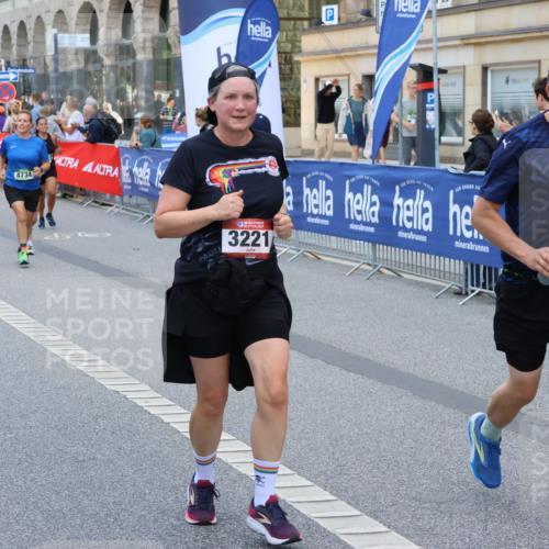 07.09.2025 - BARMER Alsterlauf Strokosch-Dieckow http://msf.ph/oto/8752478 07.09.2025 10:14:57 Ziel 2158, 2651, 2674, 2705, 2936, 3132, 3133, 3243, 3548, 3703, 3885, 3886, 4020, 4021, 4024, 4177, 4442, 4443, 4556, 4756, 4757, 4878, 4879, 5134, 5291, 5631, 5952, 6194 meine-sportfotos.de