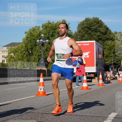 07.09.2025 - BARMER Alsterlauf Yannick Fuchs http://msf.ph/oto/8752484 07.09.2025 09:36:20 Laufen 5382, 5714 meine-sportfotos.de