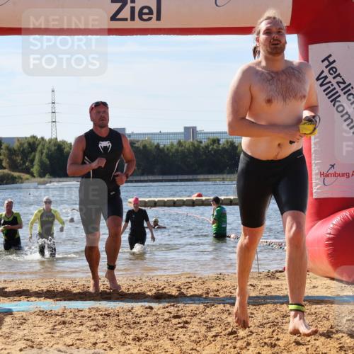 07.09.2025 - 19. Norderstedt Triathlon Luisa Fischer http://msf.ph/oto/8752495 07.09.2025 11:23:10 Schwimmen 703, 807, 857, 859 meine-sportfotos.de