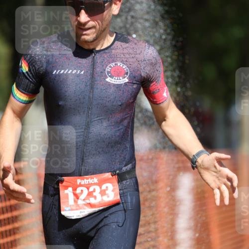 07.09.2025 - 19. Norderstedt Triathlon Michael Strokosch http://msf.ph/oto/8752500 07.09.2025 12:46:22 Laufen 278, 695, 728, 1233 meine-sportfotos.de