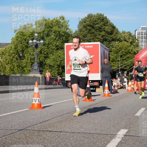 07.09.2025 - BARMER Alsterlauf Yannick Fuchs http://msf.ph/oto/8752504 07.09.2025 09:36:23 Laufen 8287, 337 meine-sportfotos.de