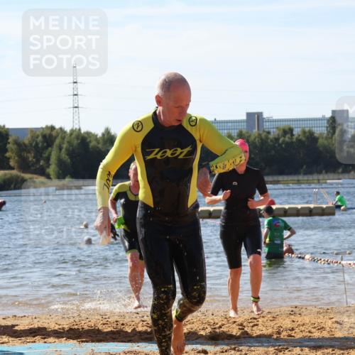 07.09.2025 - 19. Norderstedt Triathlon Luisa Fischer http://msf.ph/oto/8752542 07.09.2025 11:23:17 Schwimmen 703, 807, 857, 1282, 1349 meine-sportfotos.de