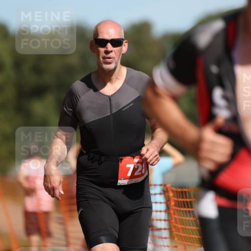 07.09.2025 - 19. Norderstedt Triathlon Michael Strokosch http://msf.ph/oto/8752558 07.09.2025 12:46:26 Laufen 278, 695, 728, 838 meine-sportfotos.de