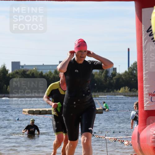 07.09.2025 - 19. Norderstedt Triathlon Luisa Fischer http://msf.ph/oto/8752568 07.09.2025 11:23:19 Schwimmen 703, 807, 857, 1282, 1349 meine-sportfotos.de