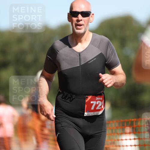 07.09.2025 - 19. Norderstedt Triathlon Michael Strokosch http://msf.ph/oto/8752576 07.09.2025 12:46:27 Laufen 278, 695, 728, 838 meine-sportfotos.de