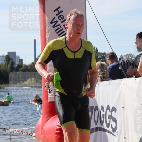07.09.2025 - 19. Norderstedt Triathlon Luisa Fischer http://msf.ph/oto/8752590 07.09.2025 11:23:21 Schwimmen 703, 807, 857, 1282, 1349 meine-sportfotos.de