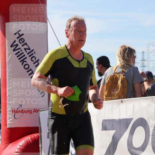 07.09.2025 - 19. Norderstedt Triathlon Luisa Fischer http://msf.ph/oto/8752592 07.09.2025 11:23:22 Schwimmen 703, 807, 1282, 1349 meine-sportfotos.de