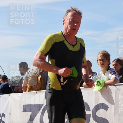 07.09.2025 - 19. Norderstedt Triathlon Luisa Fischer http://msf.ph/oto/8752602 07.09.2025 11:23:22 Schwimmen 703, 807, 1282, 1349 meine-sportfotos.de