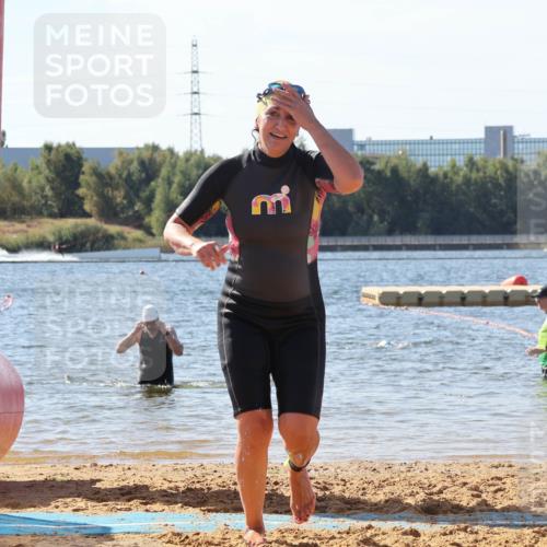 07.09.2025 - 19. Norderstedt Triathlon Luisa Fischer http://msf.ph/oto/8752612 07.09.2025 11:23:35 Schwimmen 1380 meine-sportfotos.de