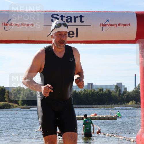 07.09.2025 - 19. Norderstedt Triathlon Luisa Fischer http://msf.ph/oto/8752665 07.09.2025 11:23:52 Schwimmen 800 meine-sportfotos.de