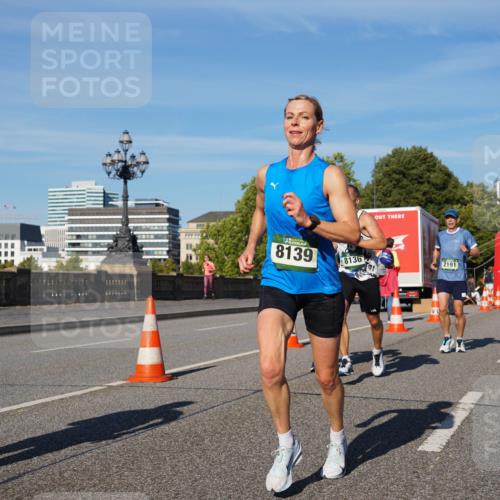 07.09.2025 - BARMER Alsterlauf Yannick Fuchs http://msf.ph/oto/8752711 07.09.2025 09:36:29 Laufen 8139, 8136, 2191, 5421 meine-sportfotos.de