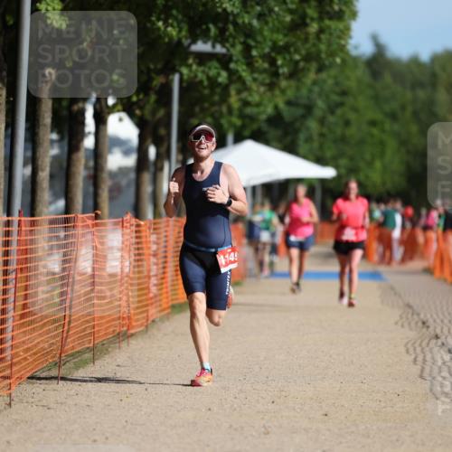 07.09.2025 - 19. Norderstedt Triathlon Michael Strokosch http://msf.ph/oto/8752725 07.09.2025 10:36:58 Laufen 1149 meine-sportfotos.de