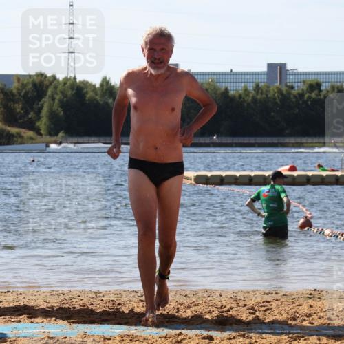 07.09.2025 - 19. Norderstedt Triathlon Luisa Fischer http://msf.ph/oto/8752729 07.09.2025 11:24:14 Schwimmen 192 meine-sportfotos.de