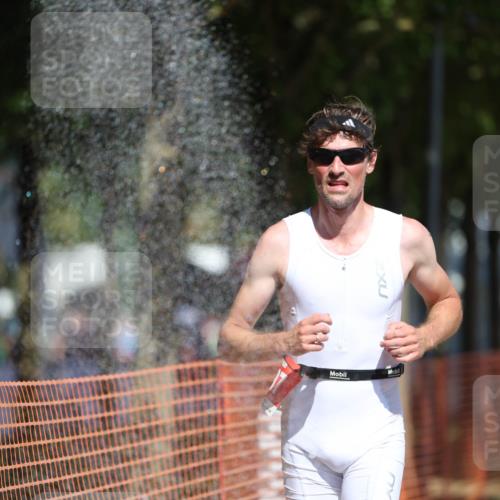 07.09.2025 - 19. Norderstedt Triathlon Michael Strokosch http://msf.ph/oto/8752764 07.09.2025 12:46:40 Laufen 697, 788 meine-sportfotos.de
